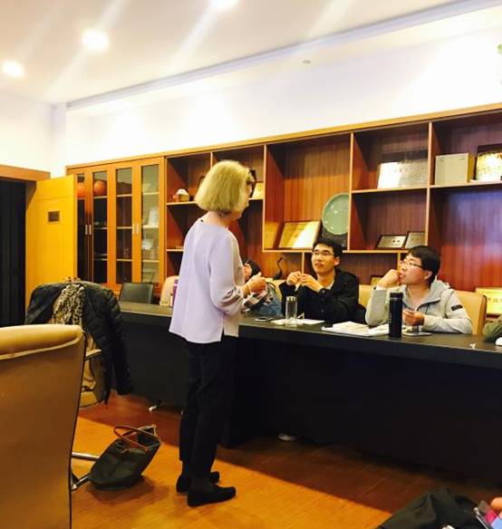 挪威奥斯陆大学著名教授Bente Christensen驻麻豆成人网
讲学 1.jpg